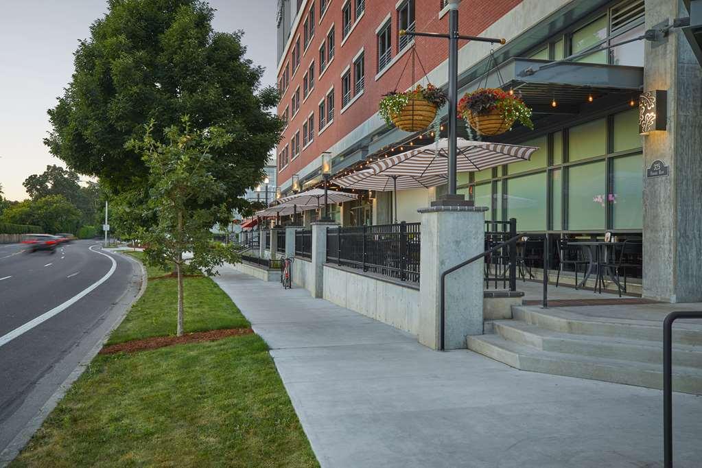 Hyatt Place Eugene/Oakway Center Restoran gambar